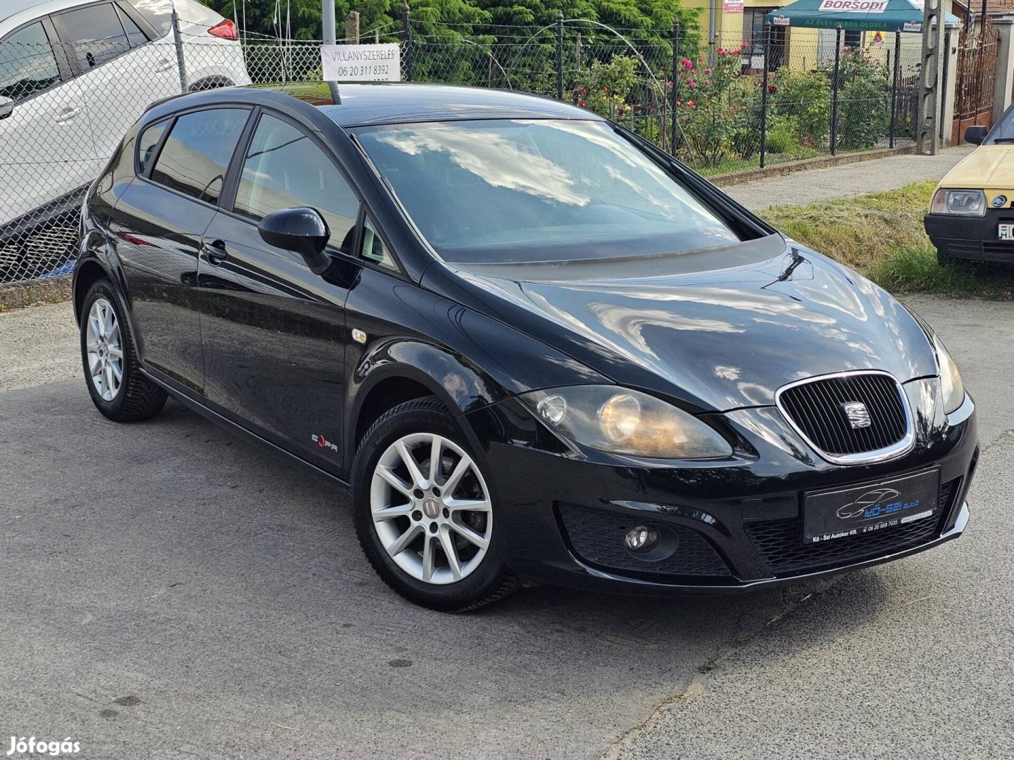 SEAT Leon 1.6 CR TDI Reference szervizkönyves
