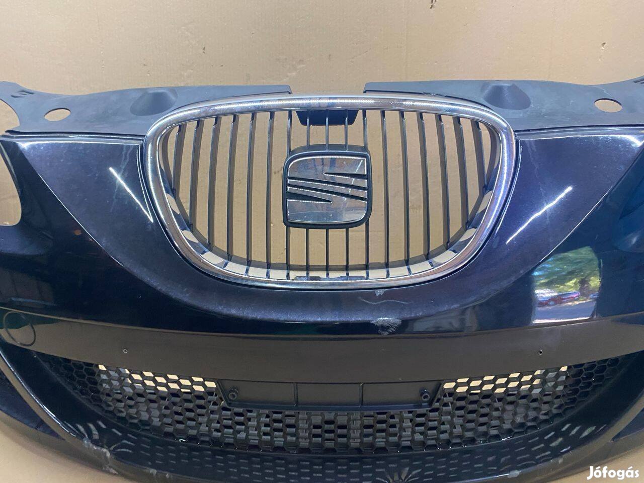 SEAT Leon Első Lökhárító (Részeivel)