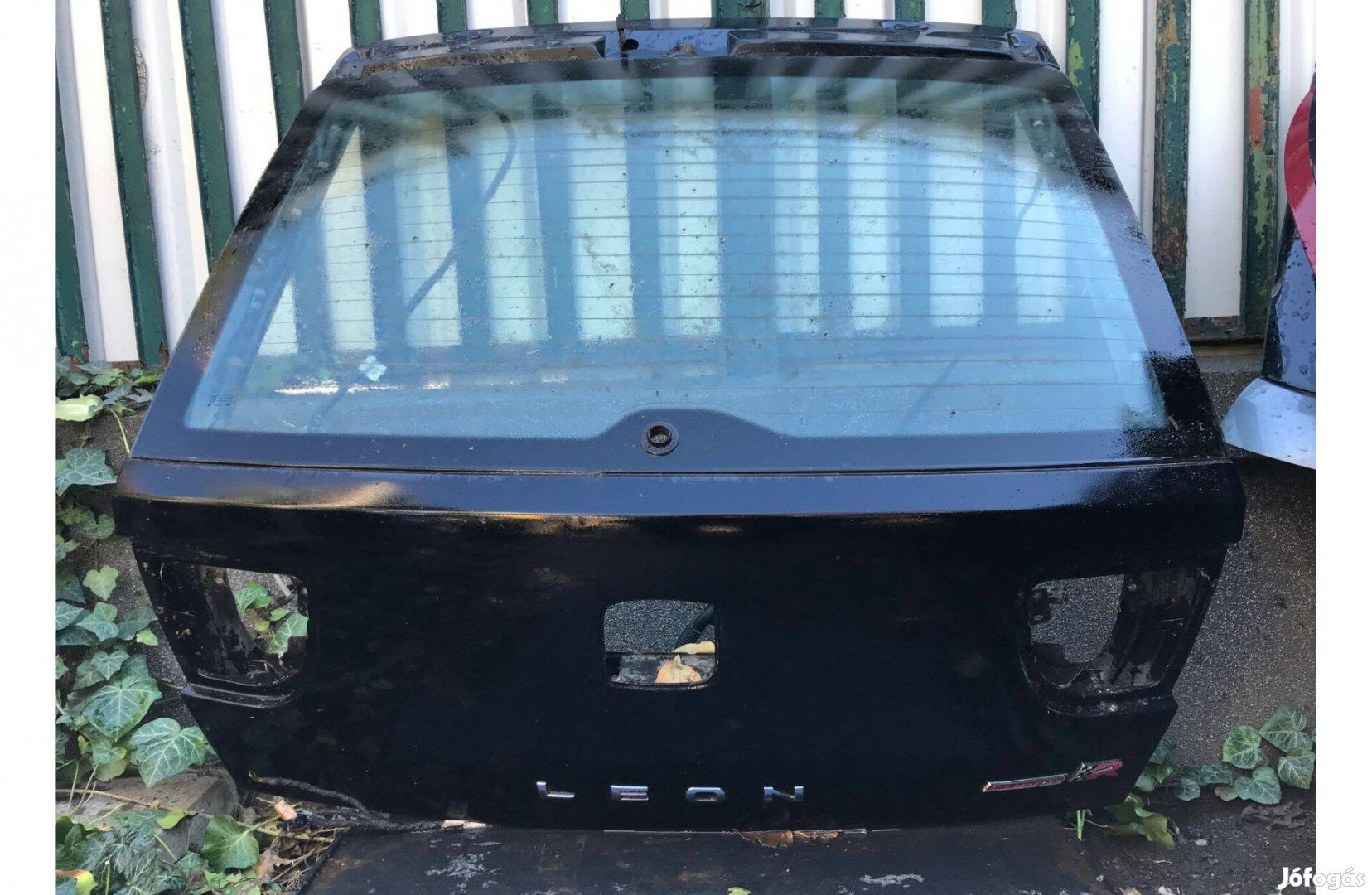 SEAT Leon I 1M - fekete csomagtér ajtó