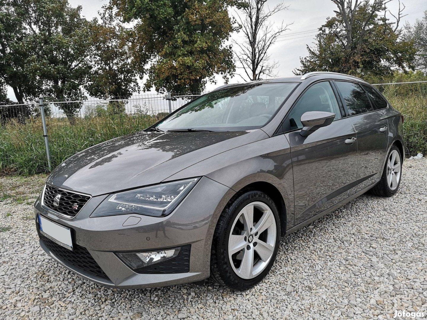 SEAT Leon ST 1.4 TSI ACT FR Plus Szervizkönyves...