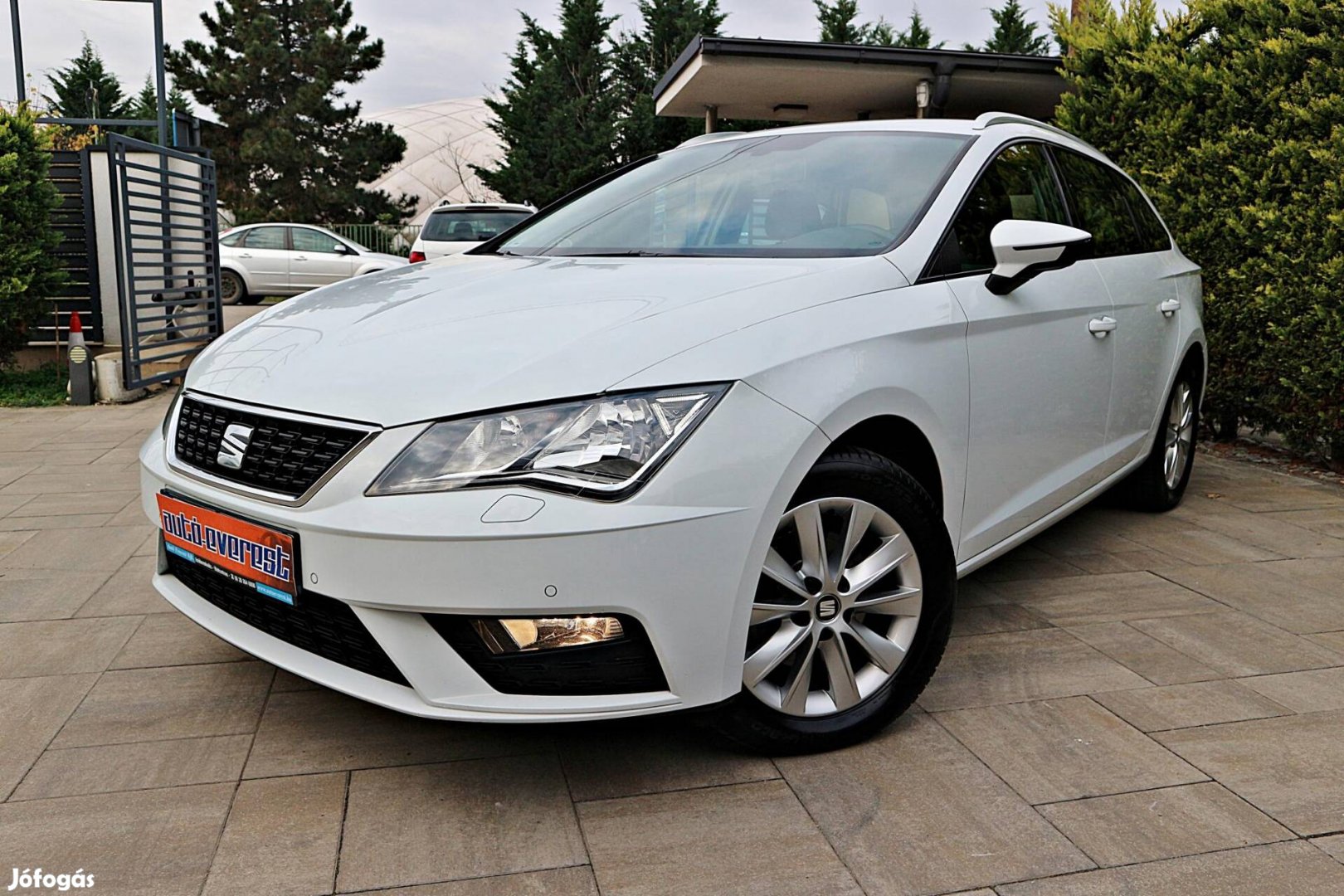 SEAT Leon ST 1.5 TSI Style MO-i Szervizkönyv! D...