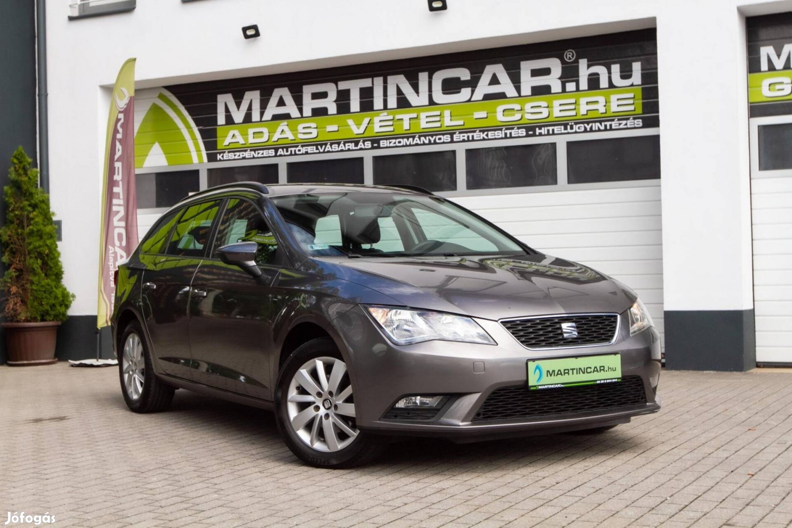SEAT Leon ST 1.6 CR TDI Reference Technic Grey...