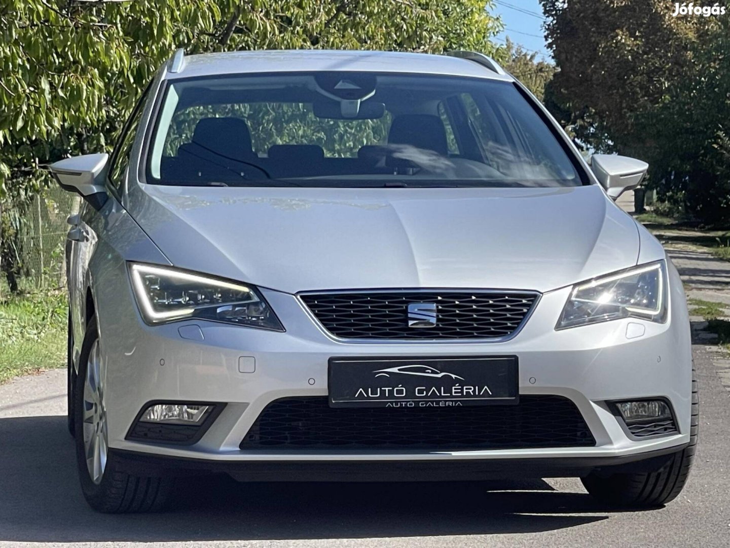 SEAT Leon ST 2.0 TDi Xcellence DSG LED -- Navig...