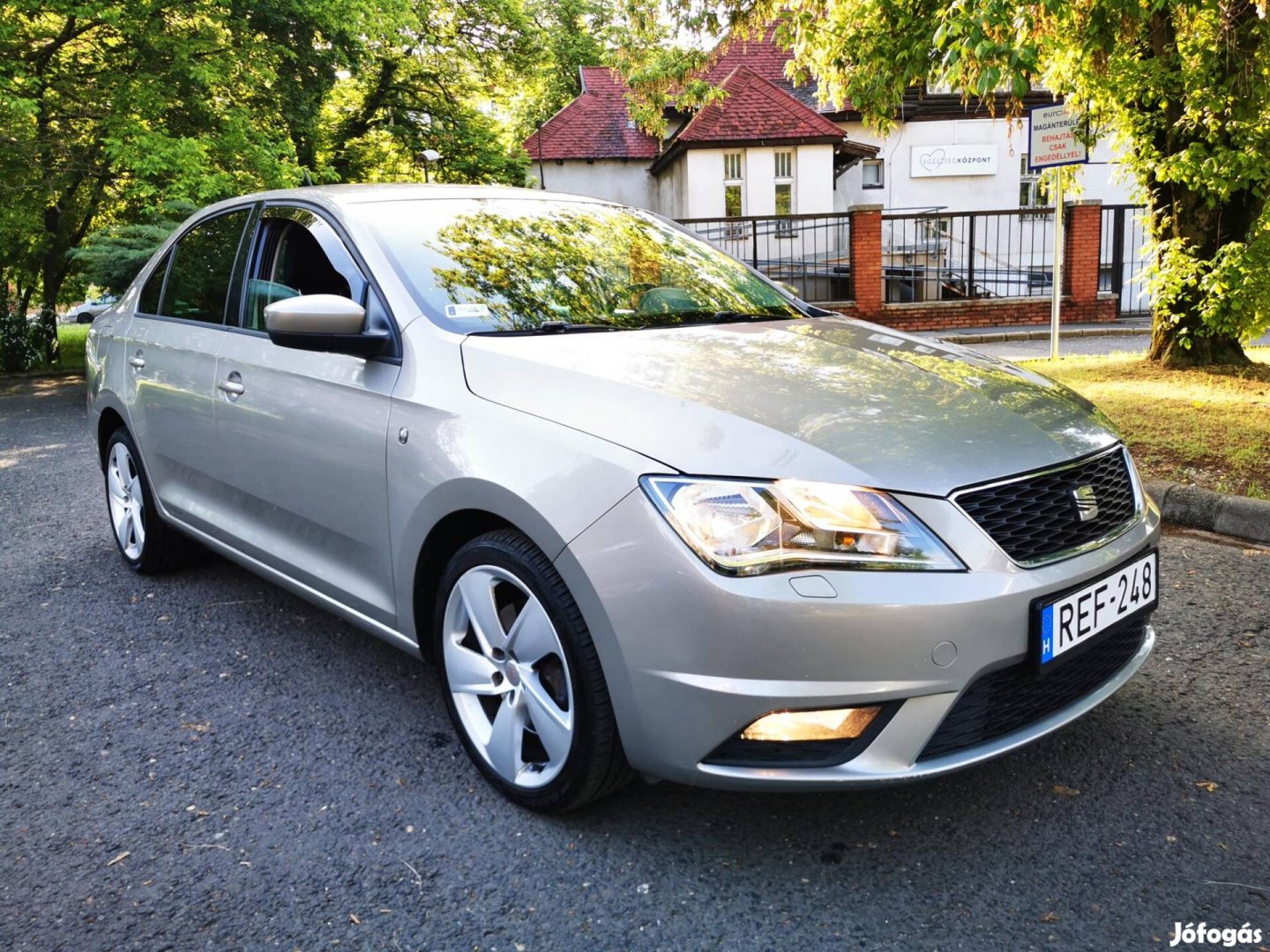 SEAT Toledo 1.6 CR TDI Style Újszerű /gyári fén...