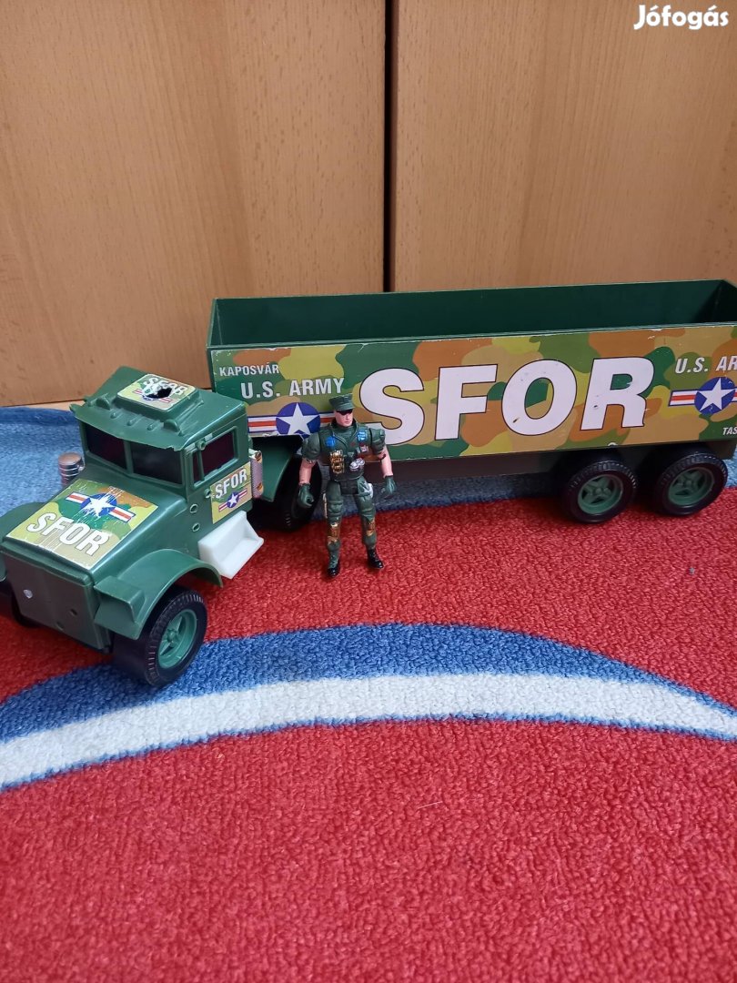 SFOR katonai kamion 44 cm jó állapotú +ember