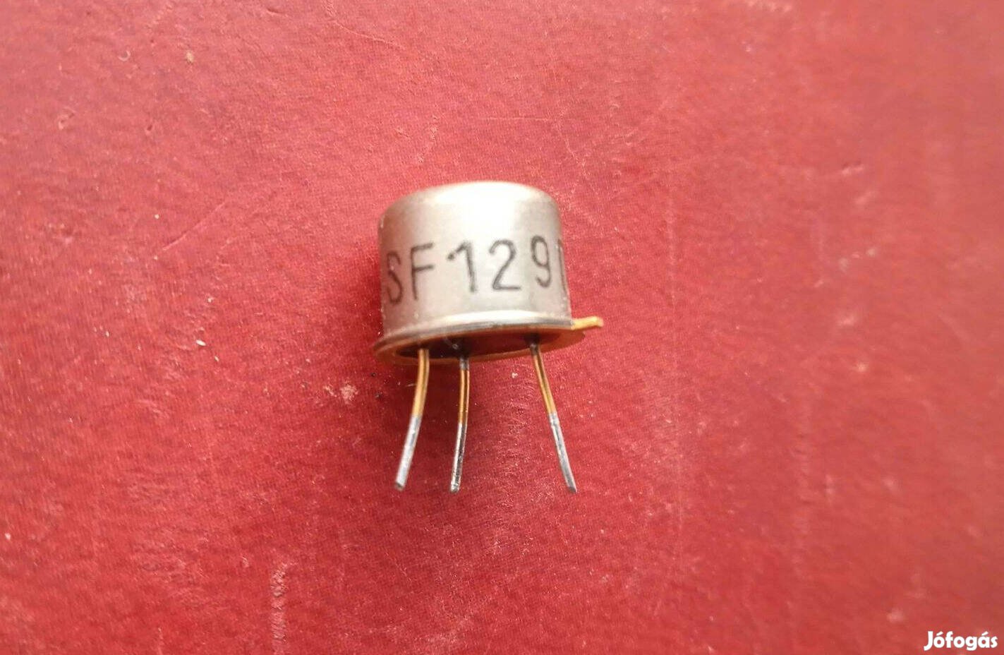 SF 129 D tranzisztor ,N , 120 V , 0,5 A ,bontott , tesztelt , gold pi