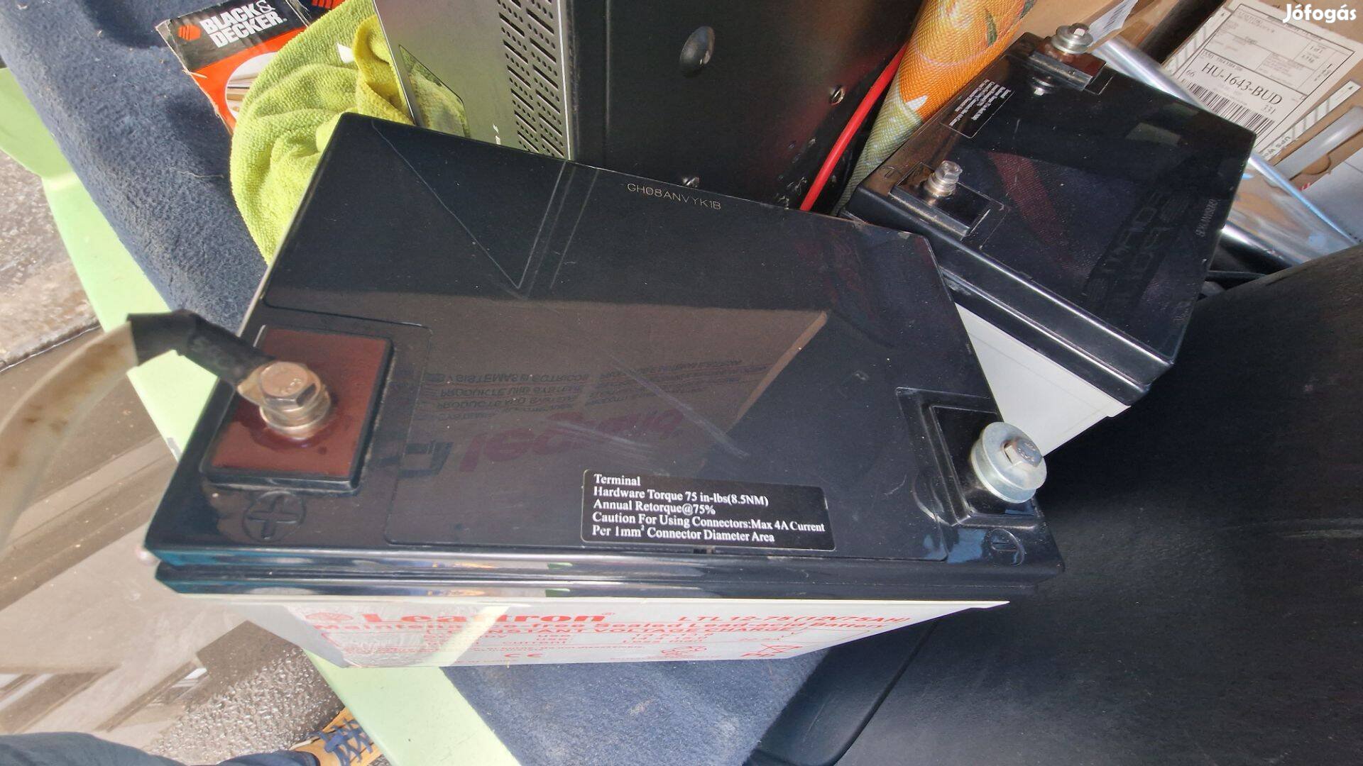 SPS inverter és 2x leaftron 12-75 akkumulátor
