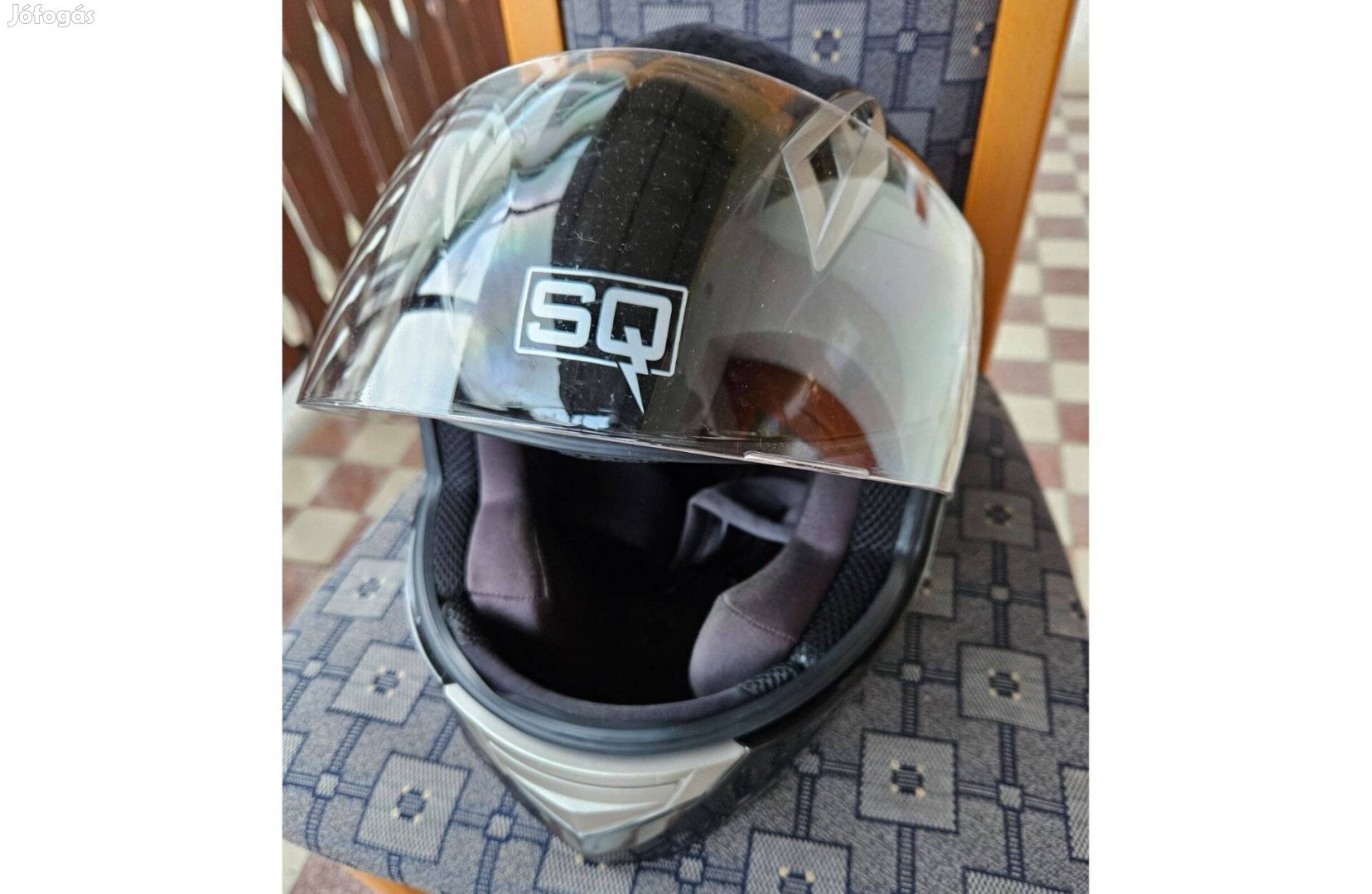 SQ bukósisak eladó!