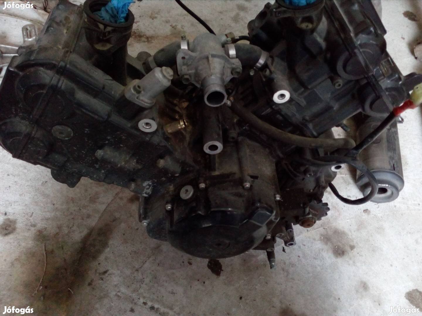 SV 650 alkatrész , motorblokk 99