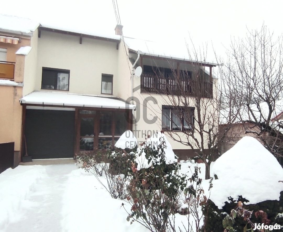 SZÁZHALOMBATTA - 4 SZOBÁS - SZUPER HELYEN