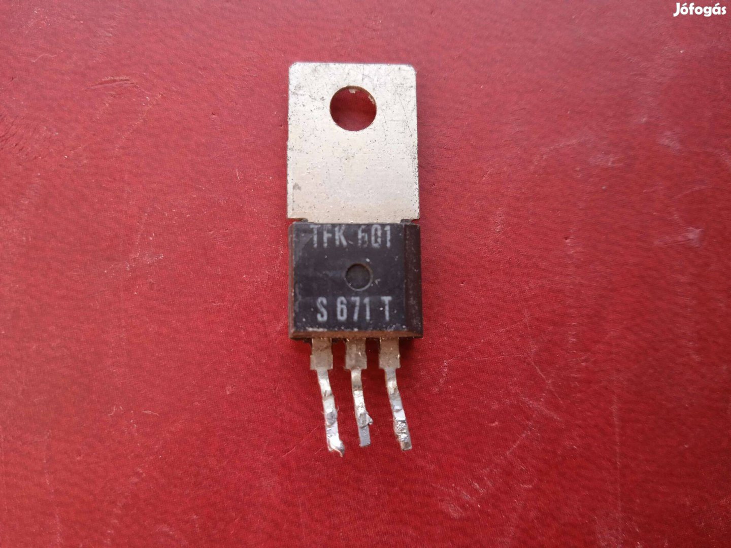 S 671 T tranzisztor , használt , működő TV-ből bontva