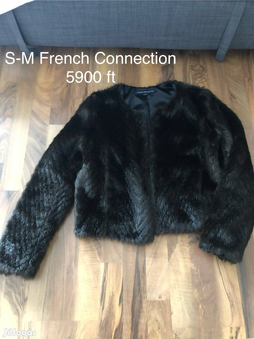 S-M  méretű French Connection női kabát szőrmés
