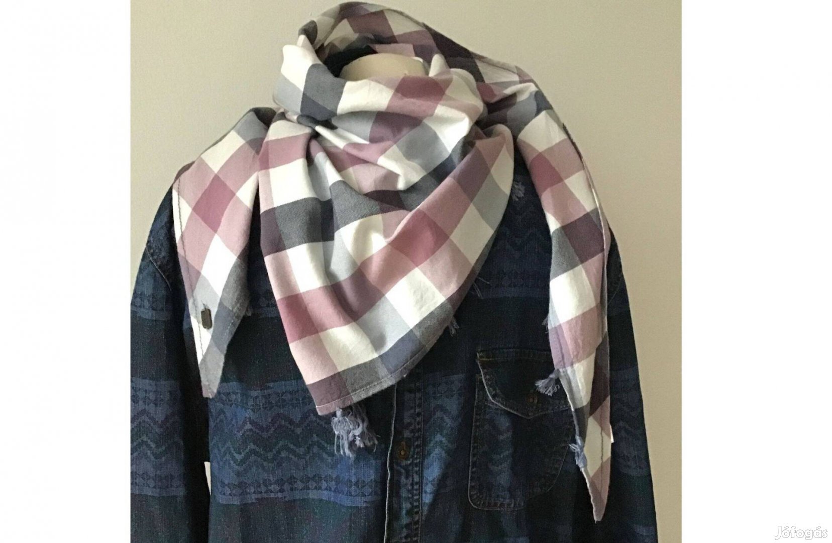 S.Oliver kockás férfi kendő Anyaga pamut Háromszög alakú