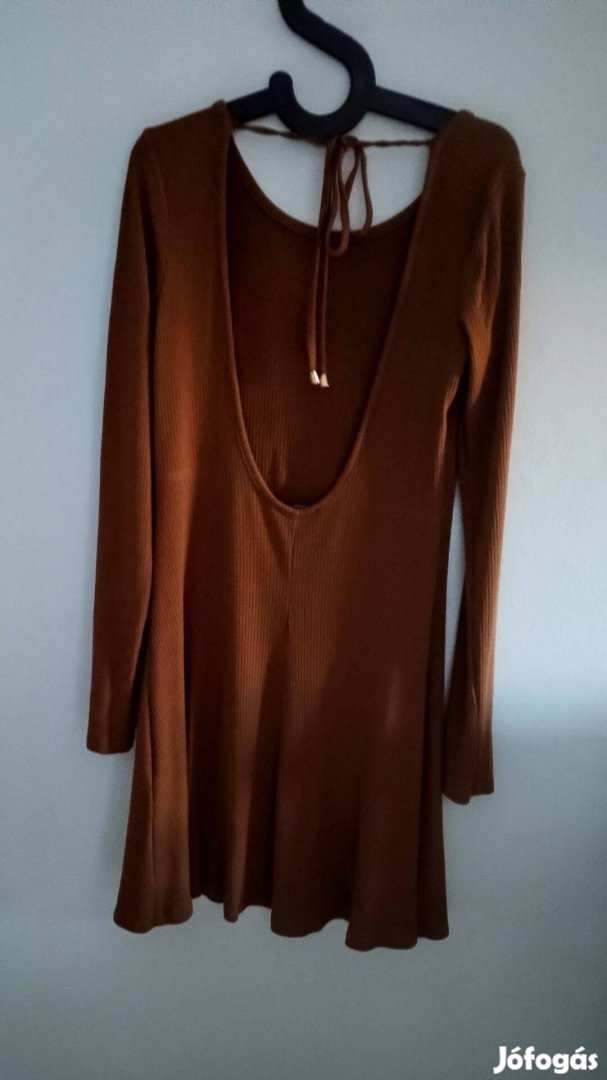 S méretű Forever 21 hátul nyitott ruha
