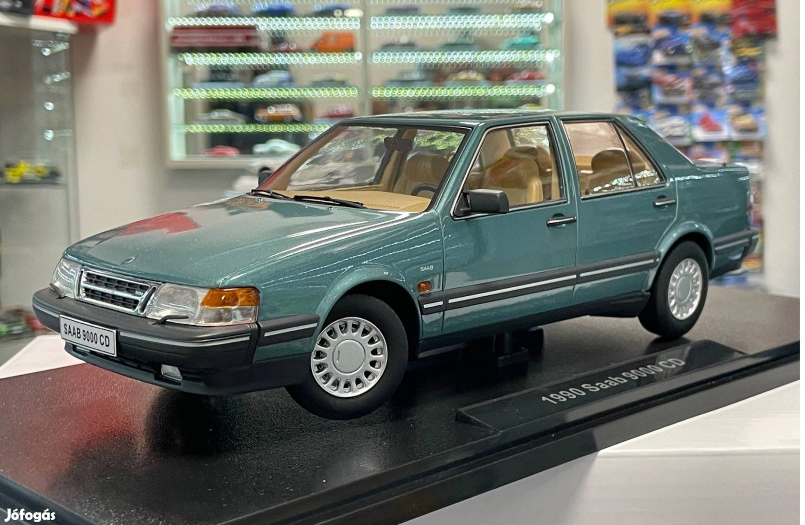 Saab 9000 CD 1990 1:18 1/18 Triple9 1800442