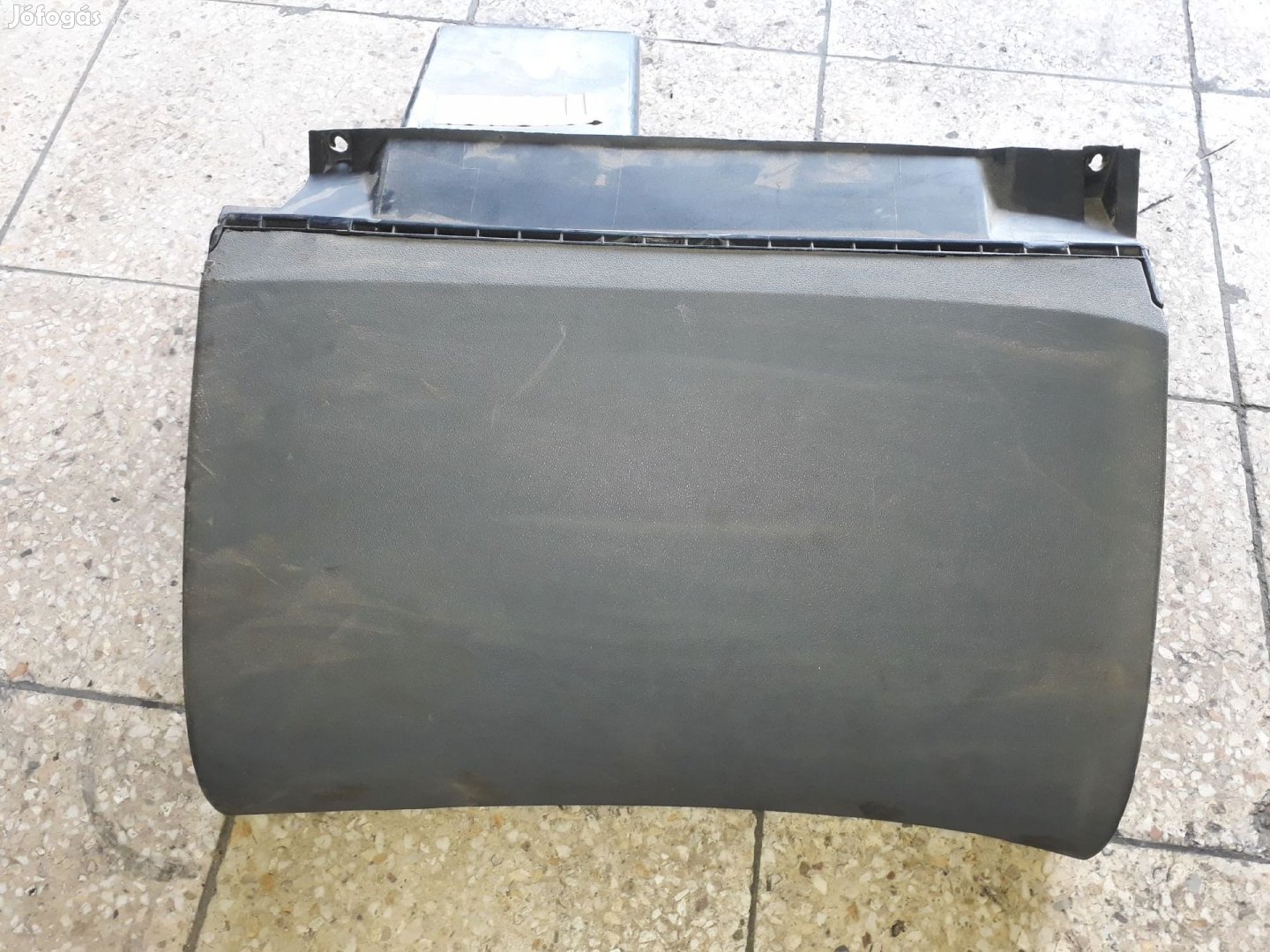 Saab 9-3 Kesztyűtartó