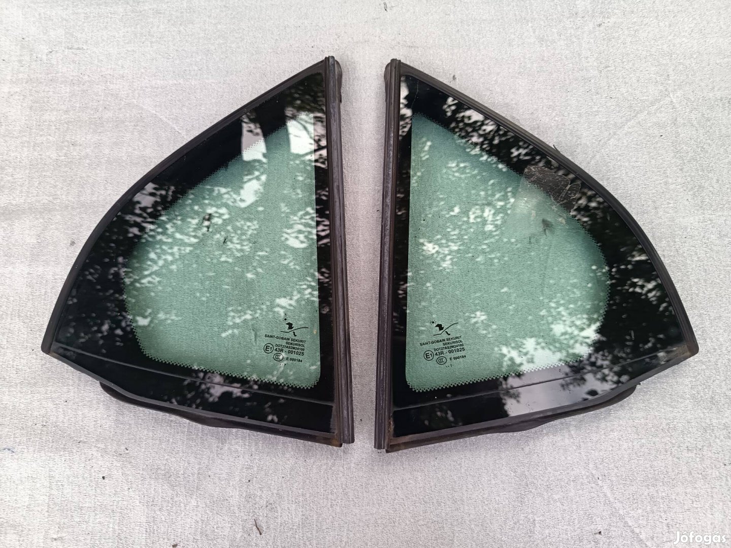 Saab 9-3 Limusin 2002-2011 hátsó ajtó kettő kisablak 12804490