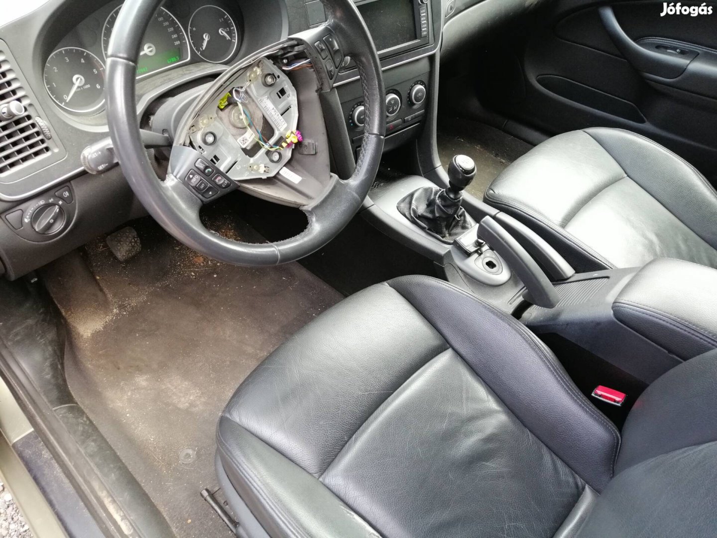 Saab 9-3 ülésgarnitúra.