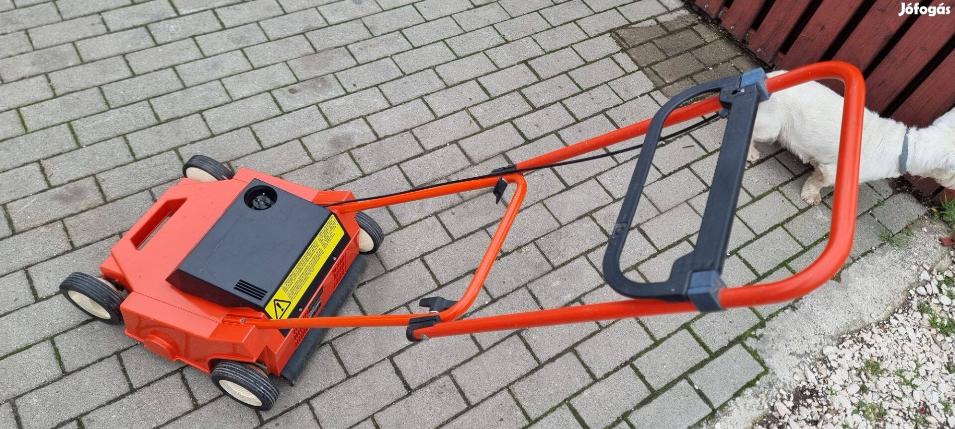 Sabo 36-EV 36cm elektromos talajlazító gyepszellőztető fűszellőztető
