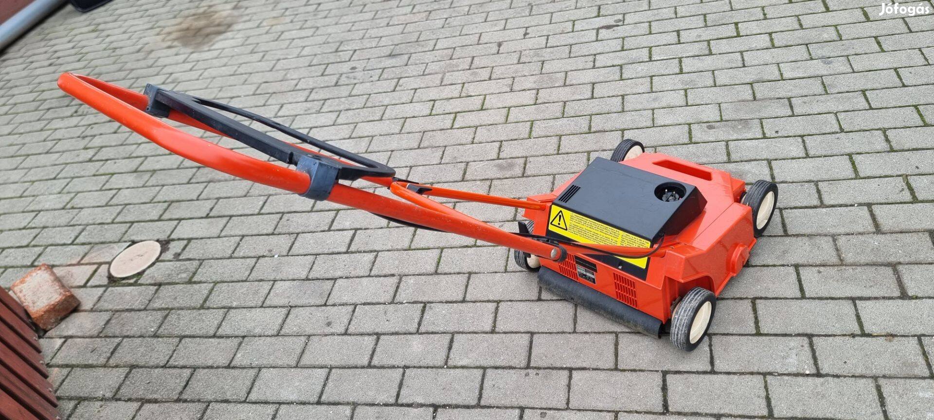 Sabo 36cm 1300W elektromos gyepszellőztető fűszellőztető