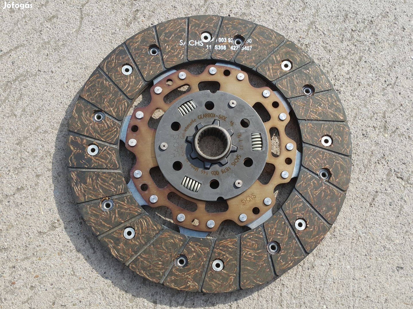 Sachs (VW) 240mm-es új kuplungtárcsa 6-os váltóhoz