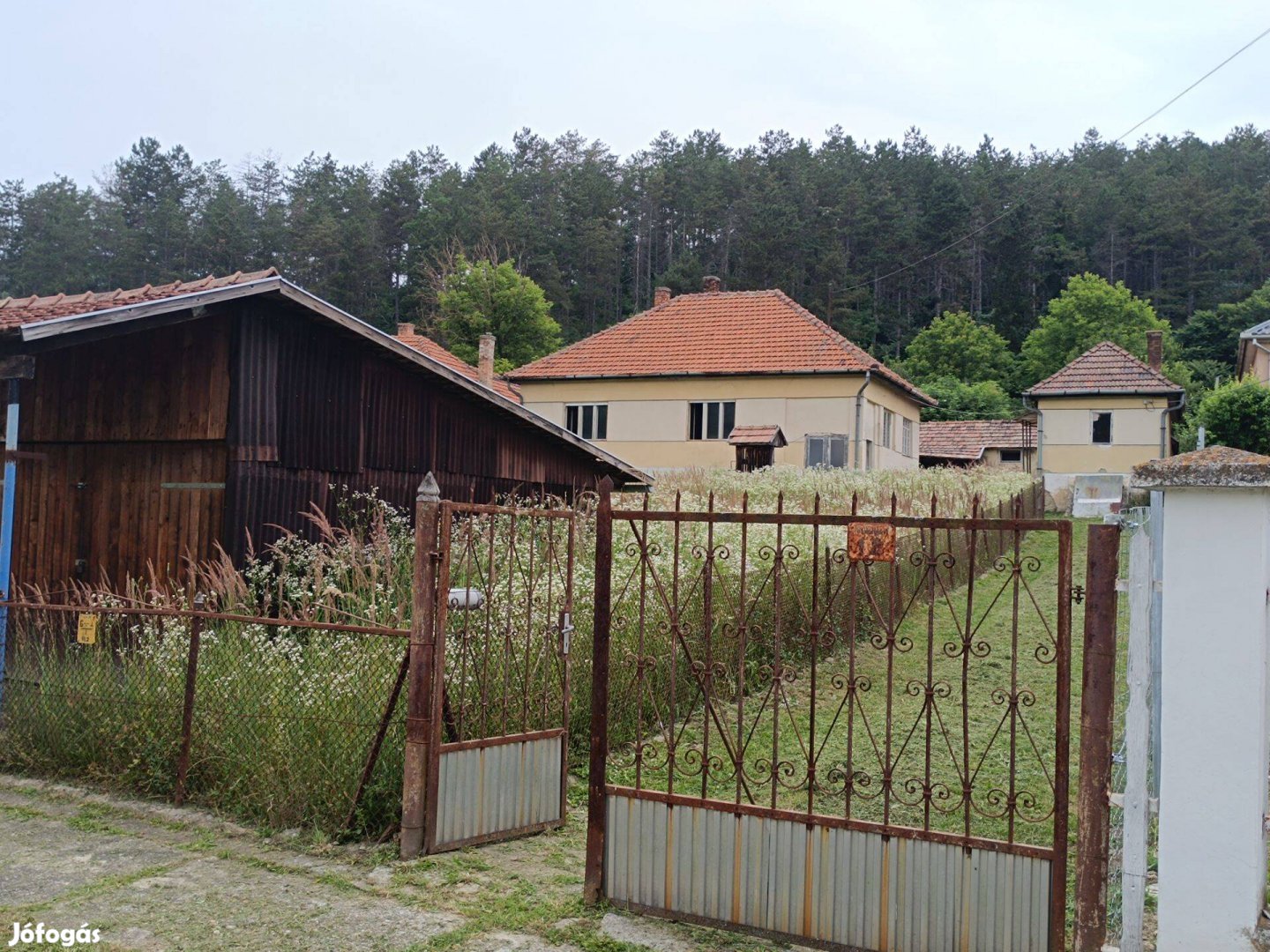 Ságújfaluban családi ház eladó