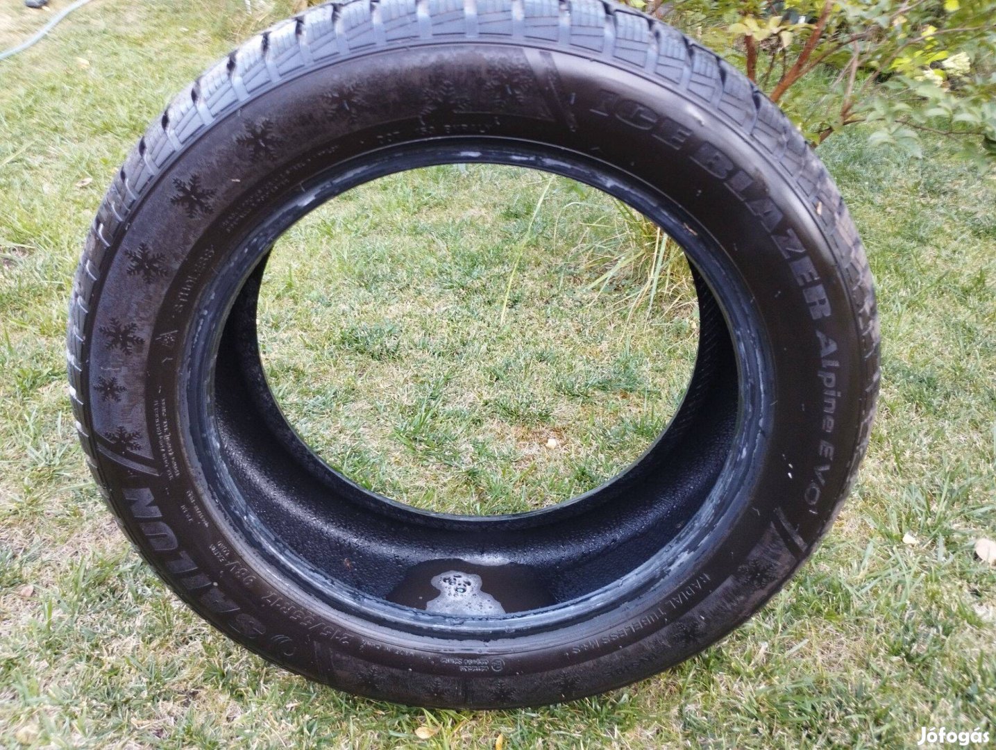 Sailun ICE Blazer Evo 215/55 R17 téli gumi eladó