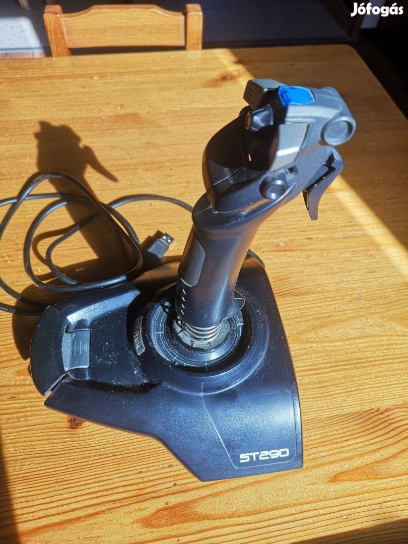 Saitek ST290 joystick