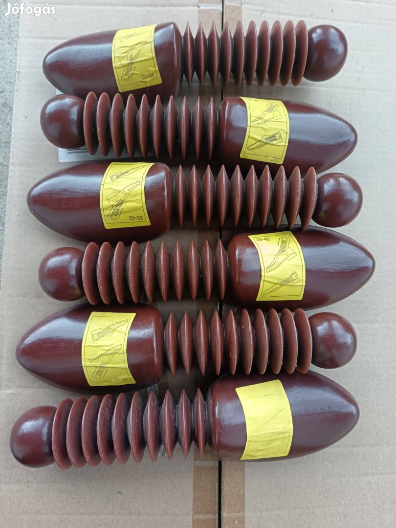 Sámfa Erős műanyag