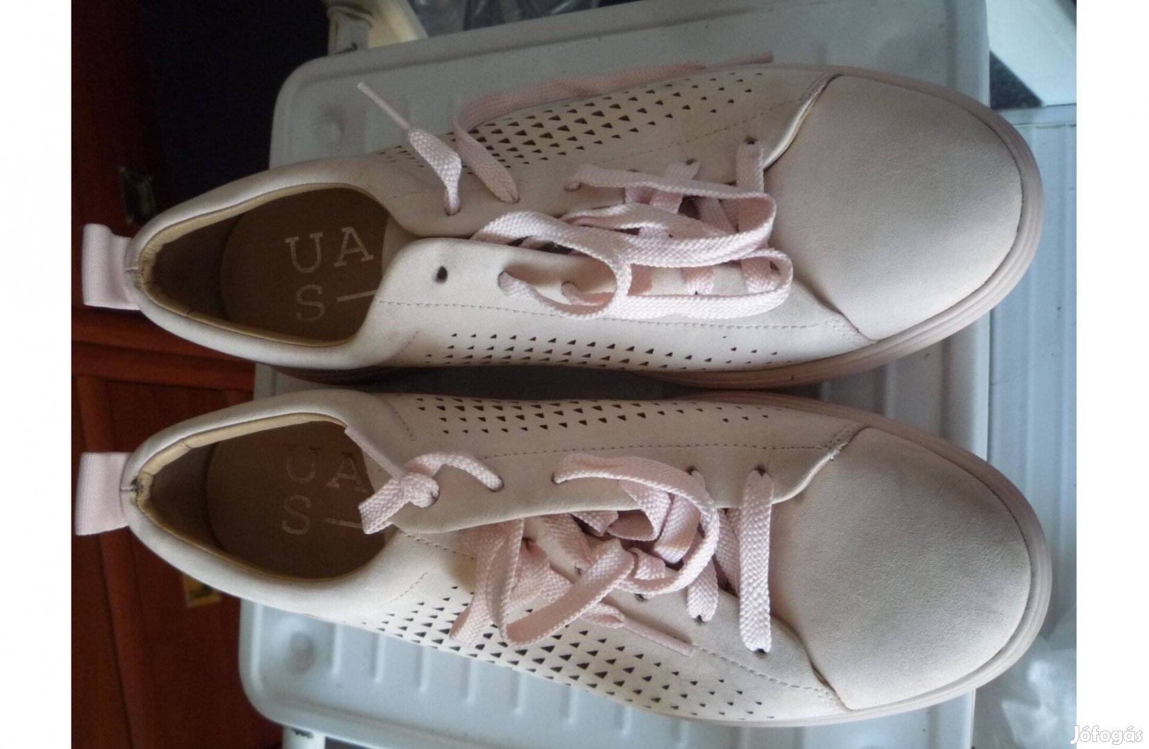 Sample USA" fáradt rózsaszín bőr 37,5-ös fűzős cipő