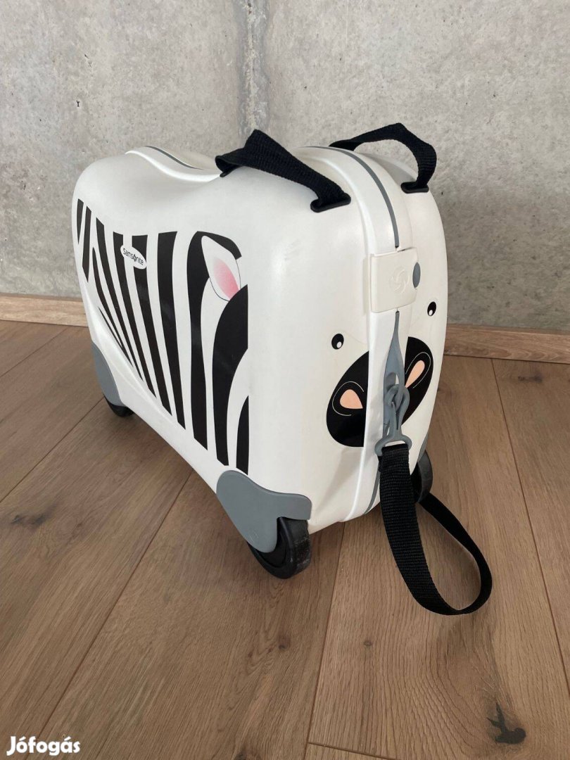 Samsonite Dream Rider menő ráülős Zebra kabin gyerekbőrönd Féláron