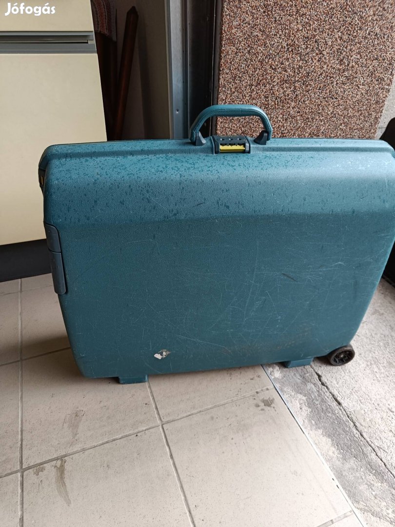 Samsonite bőrönd 