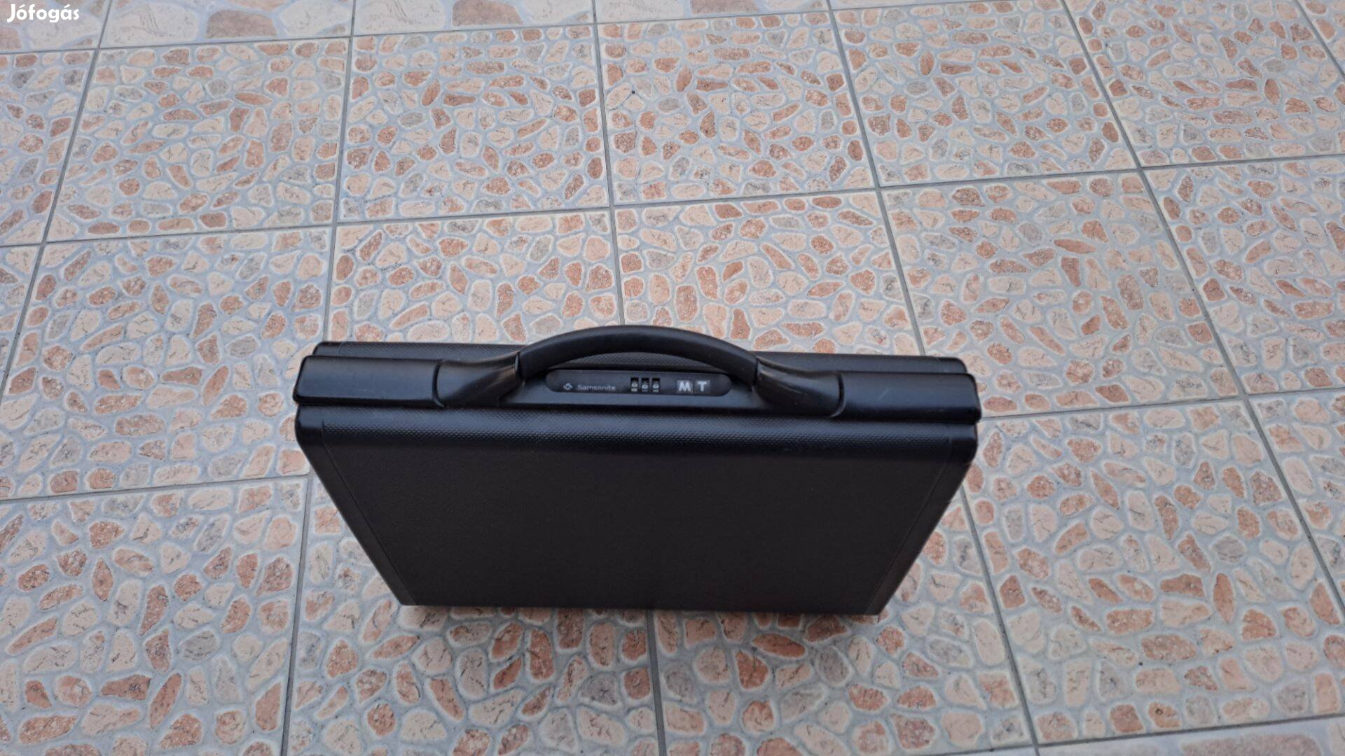 Samsonite diplomatatáska