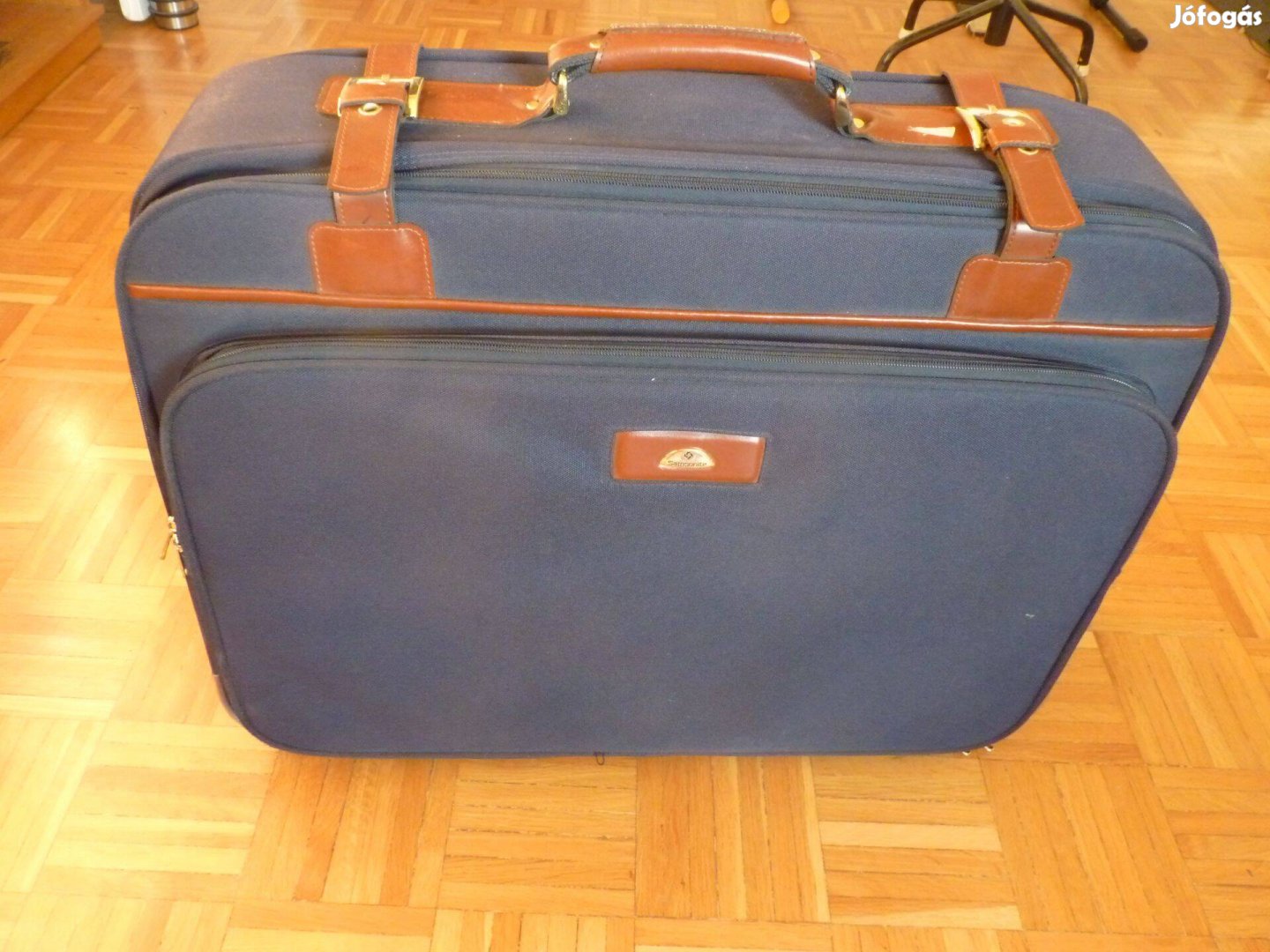Samsonite kerekes bőrönd, koffer, utazótáska eladó