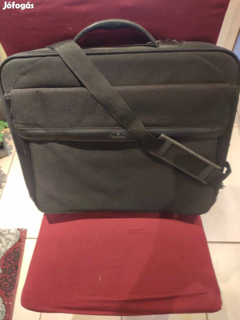Samsonite laptoptáska, ajándék irattartó táskával