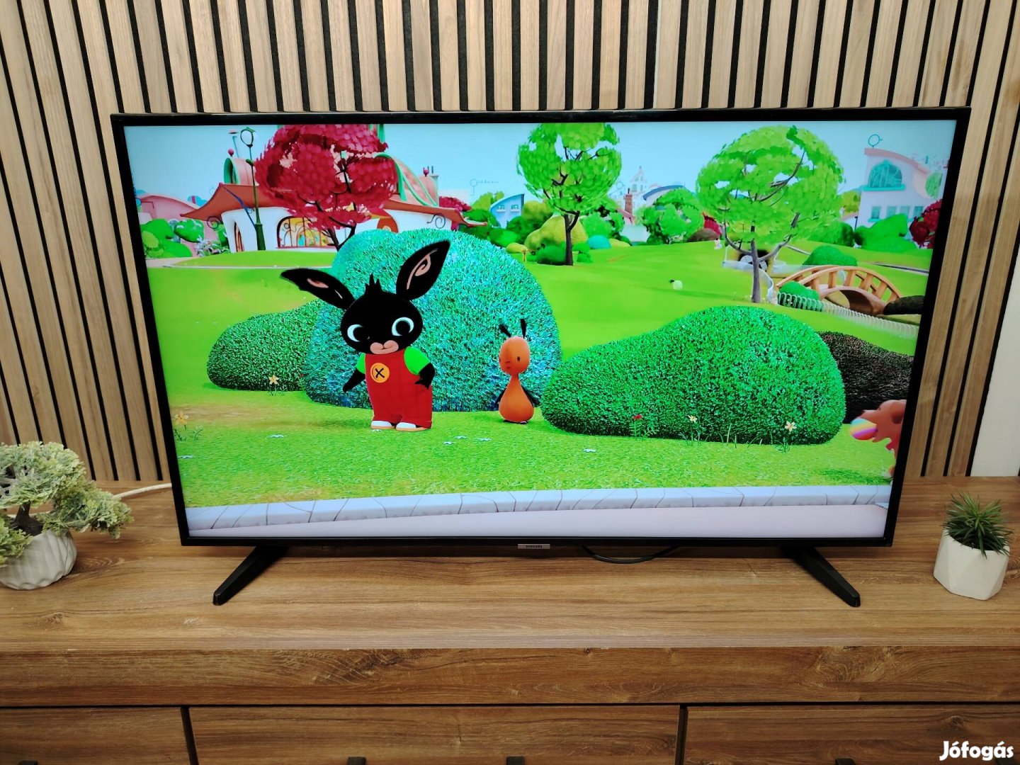 Samsung 102CM 4K SMART WIFI LED TV