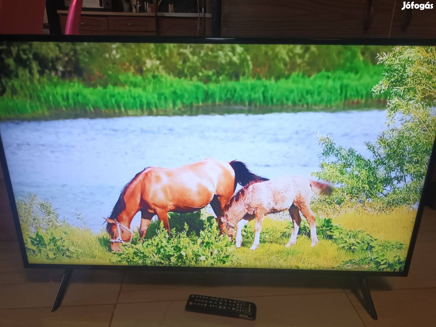 Samsung 110 cm 4K UHD led tv