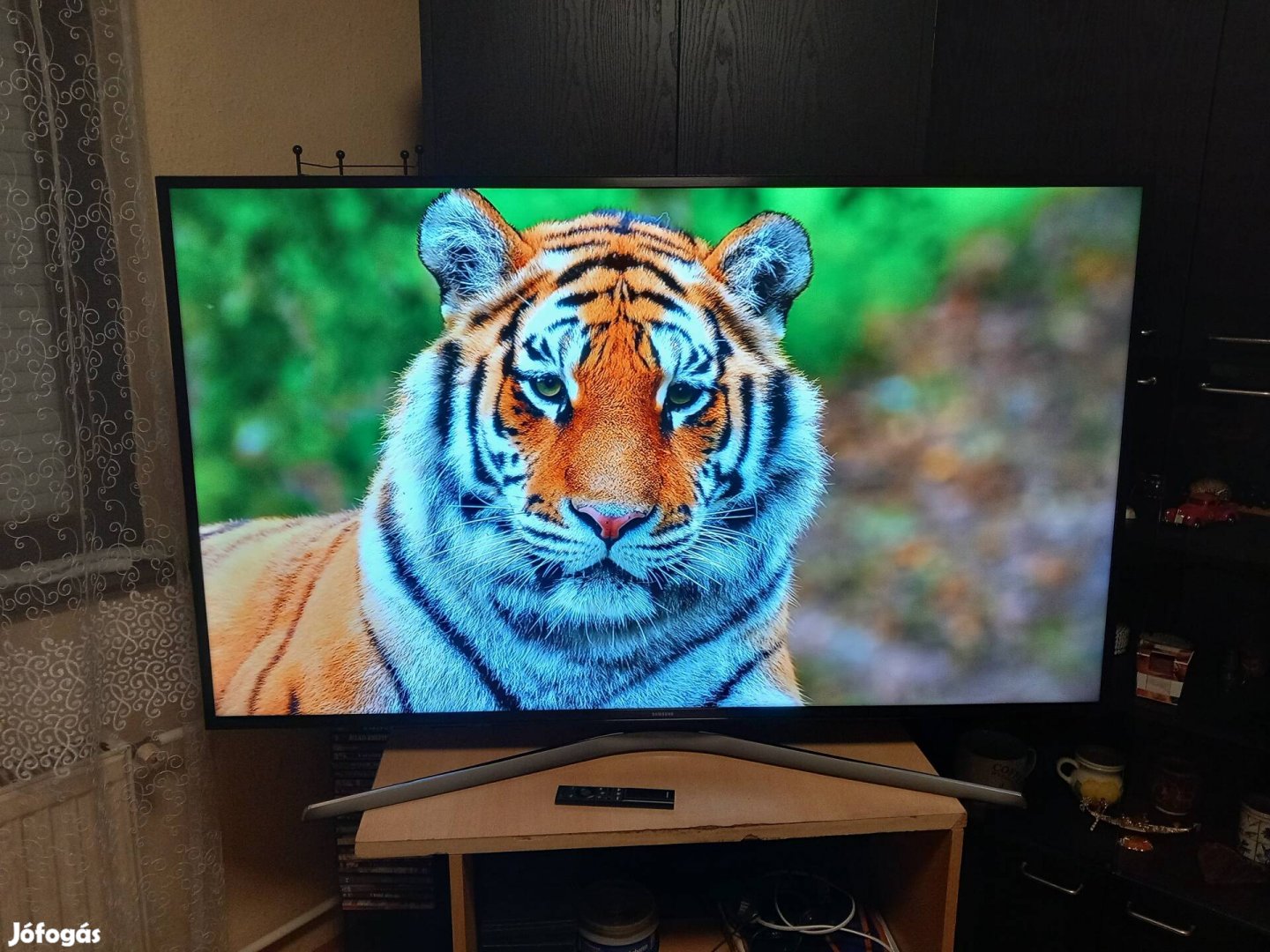 Samsung 146cm Uhd 4k smart lcd tv