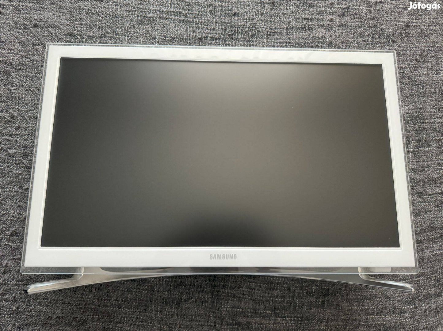 Samsung 22"-os Fullhd LED Smart TV (UE22H5680SS)