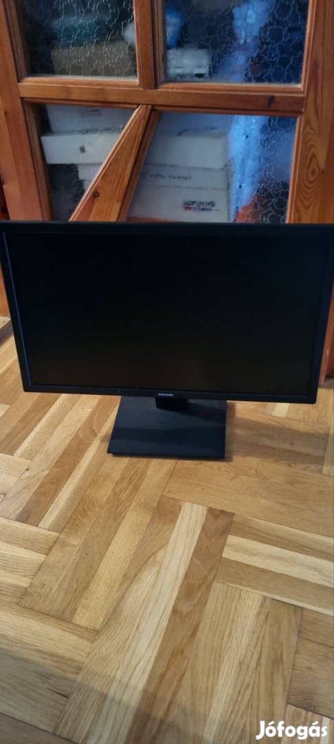 Samsung 24" Led monitor hibás 