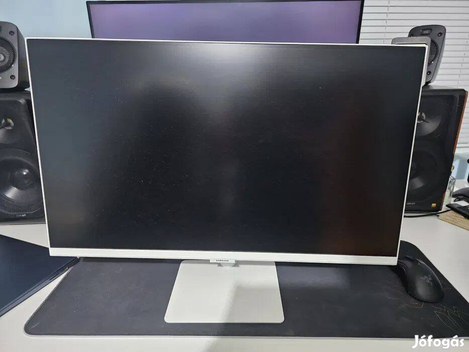 Samsung 27" Smart monitor M5