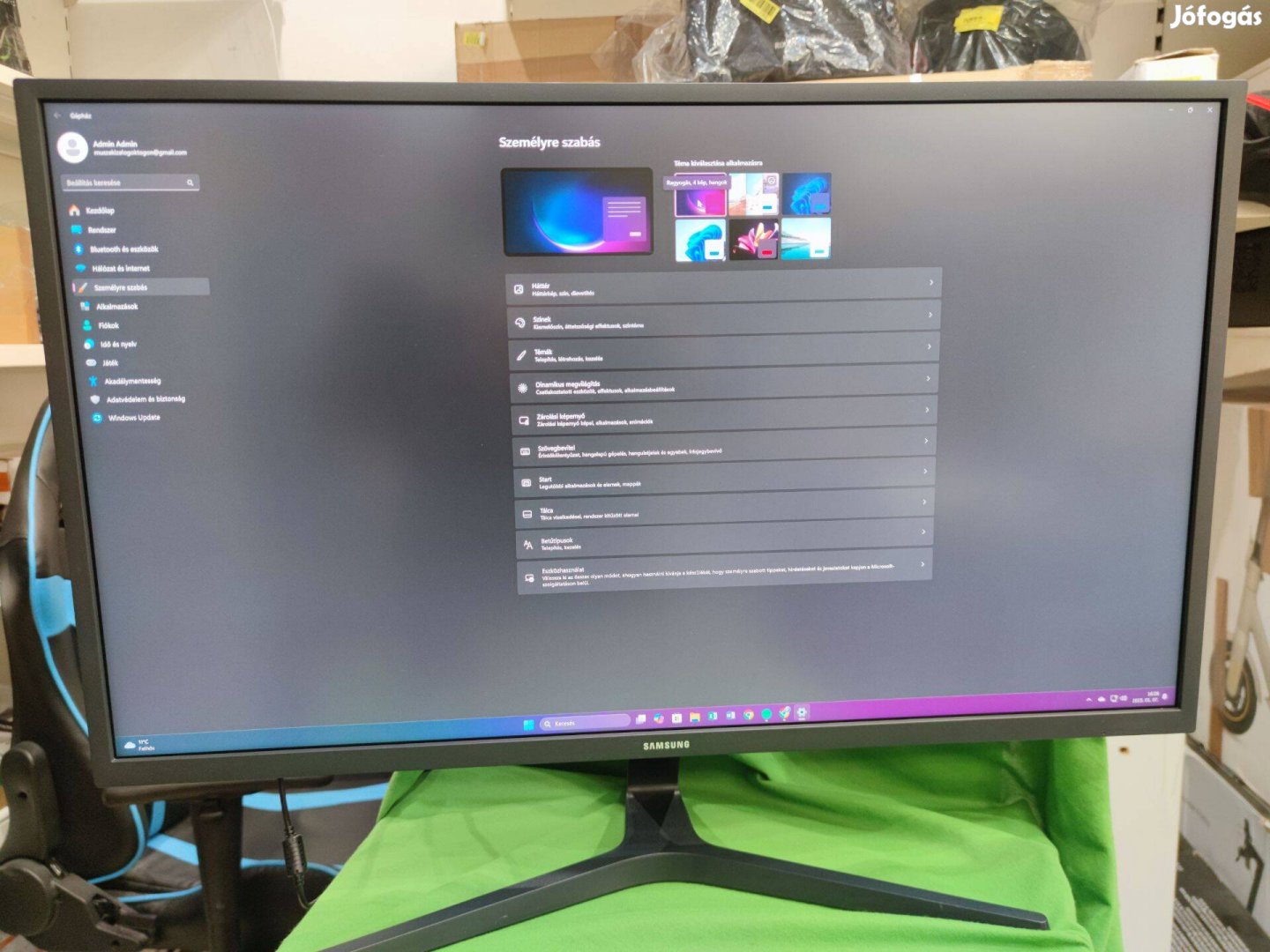 Samsung 31,5" U32J590Uqr LED 4K monitor