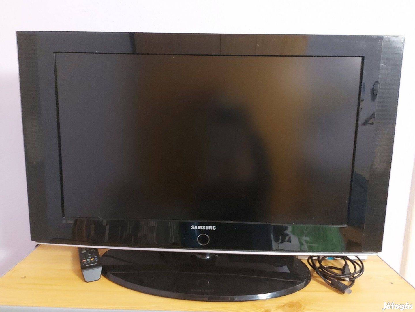 Samsung 32" LCD TV alkatrésznek eladó