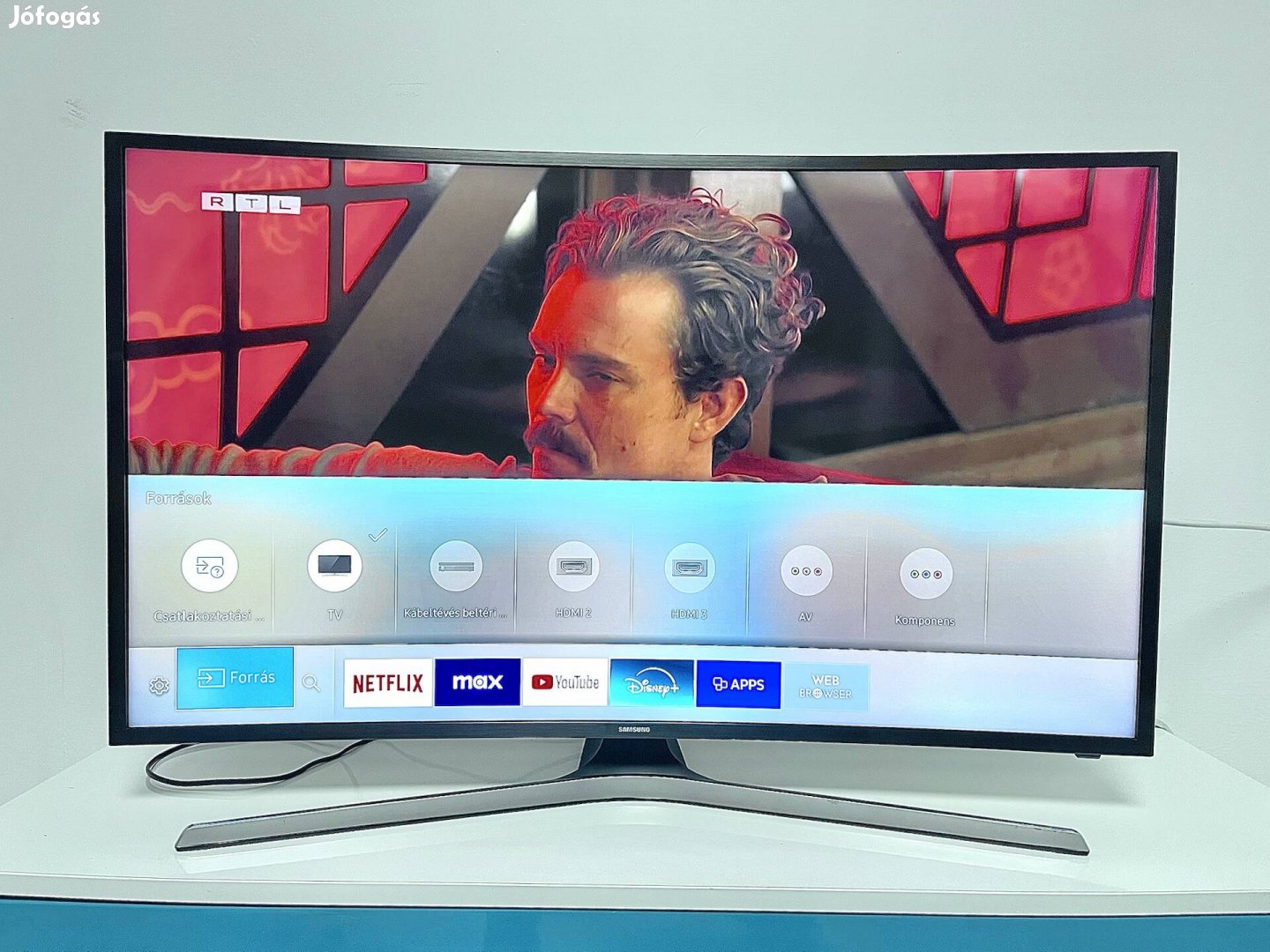 Samsung 40KU6100 ívelt 4K UHD Smart LED tv