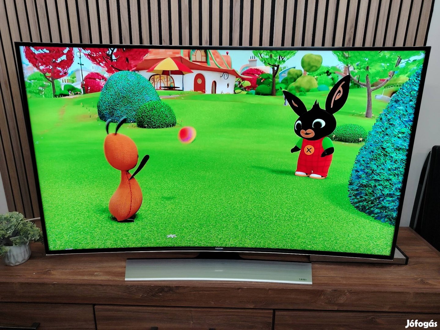 Samsung 4K 140CM SMART WIFI Ívelt LED TV