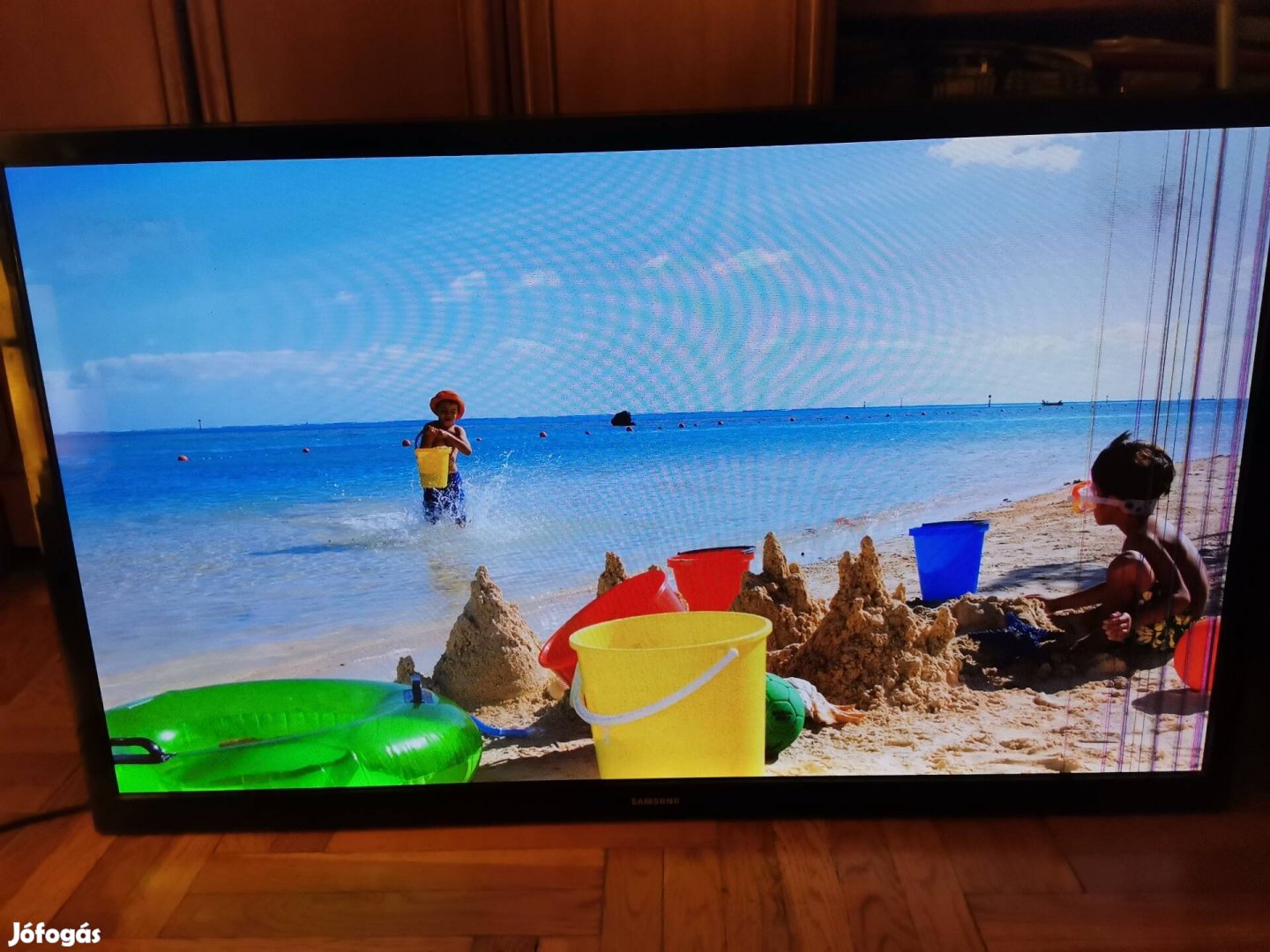 Samsung 51" 130 CM Nagyméretű SMART TV Távirányítóval