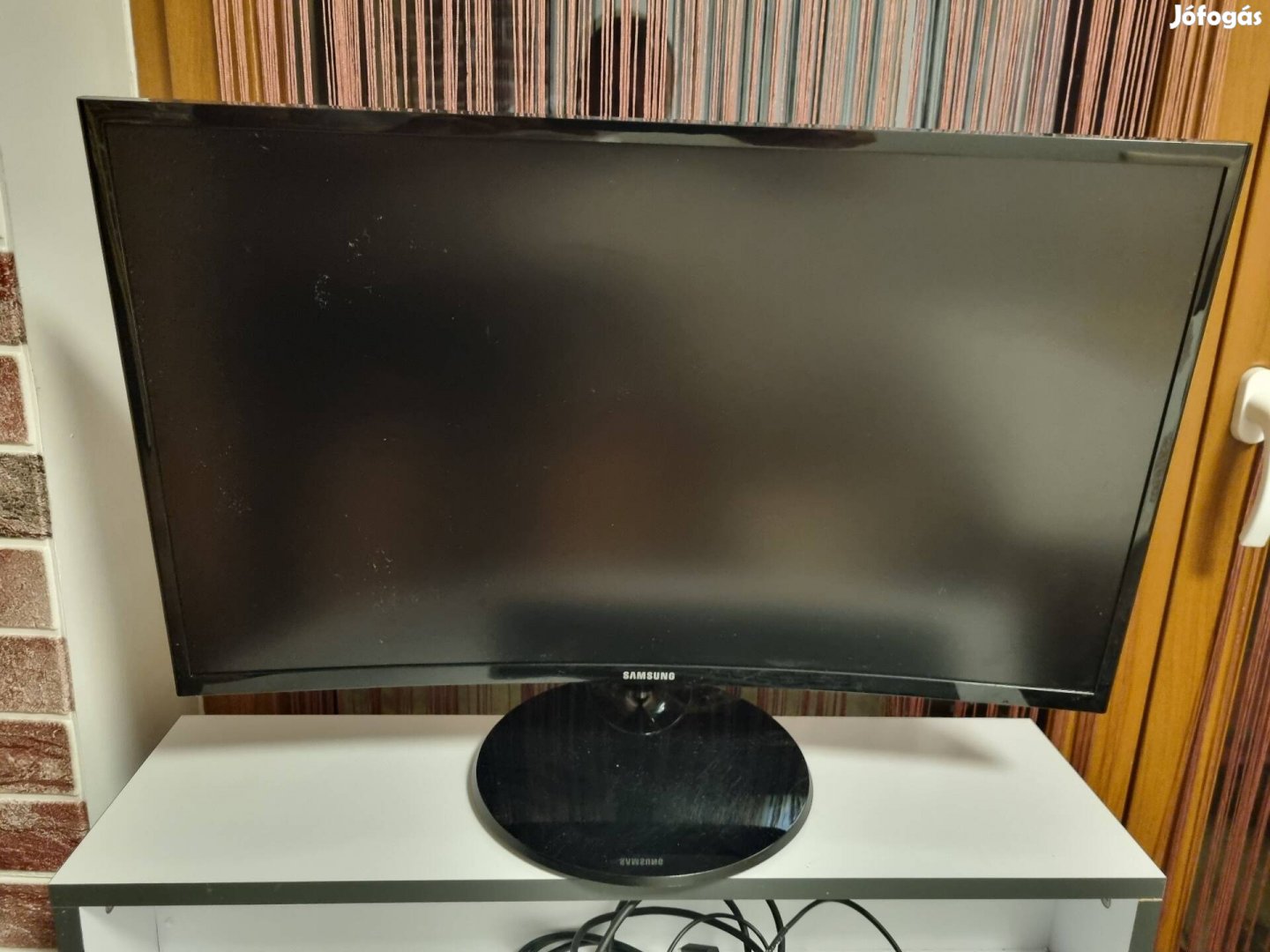 Samsung 60cm ívelt monitor