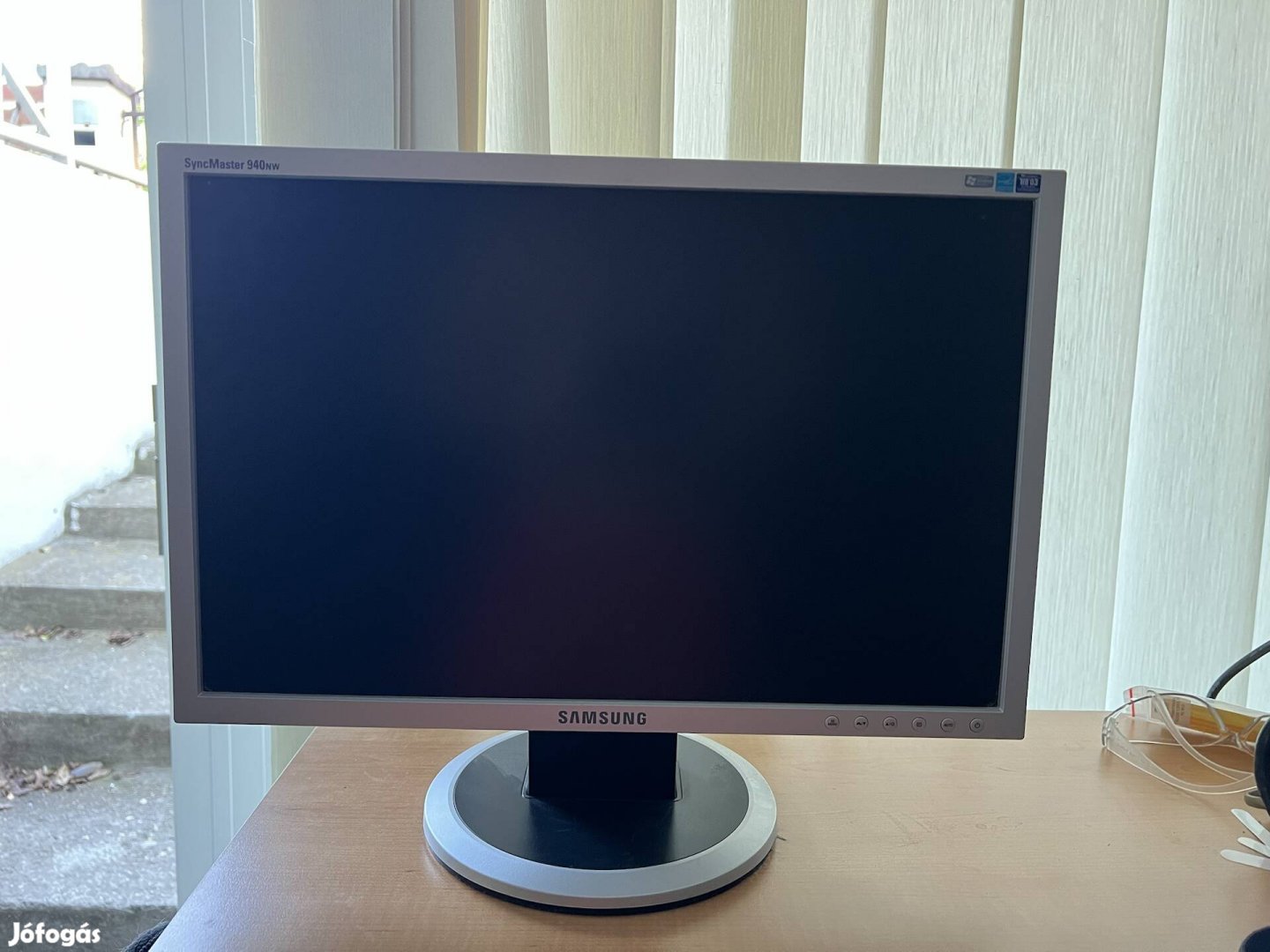 Samsung 940NW 19" LCD monitor