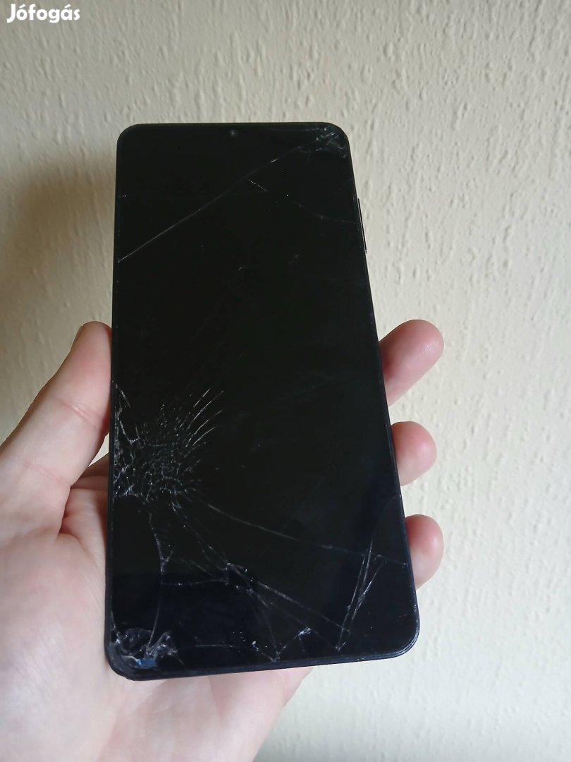 Samsung A06 alkatrésznek