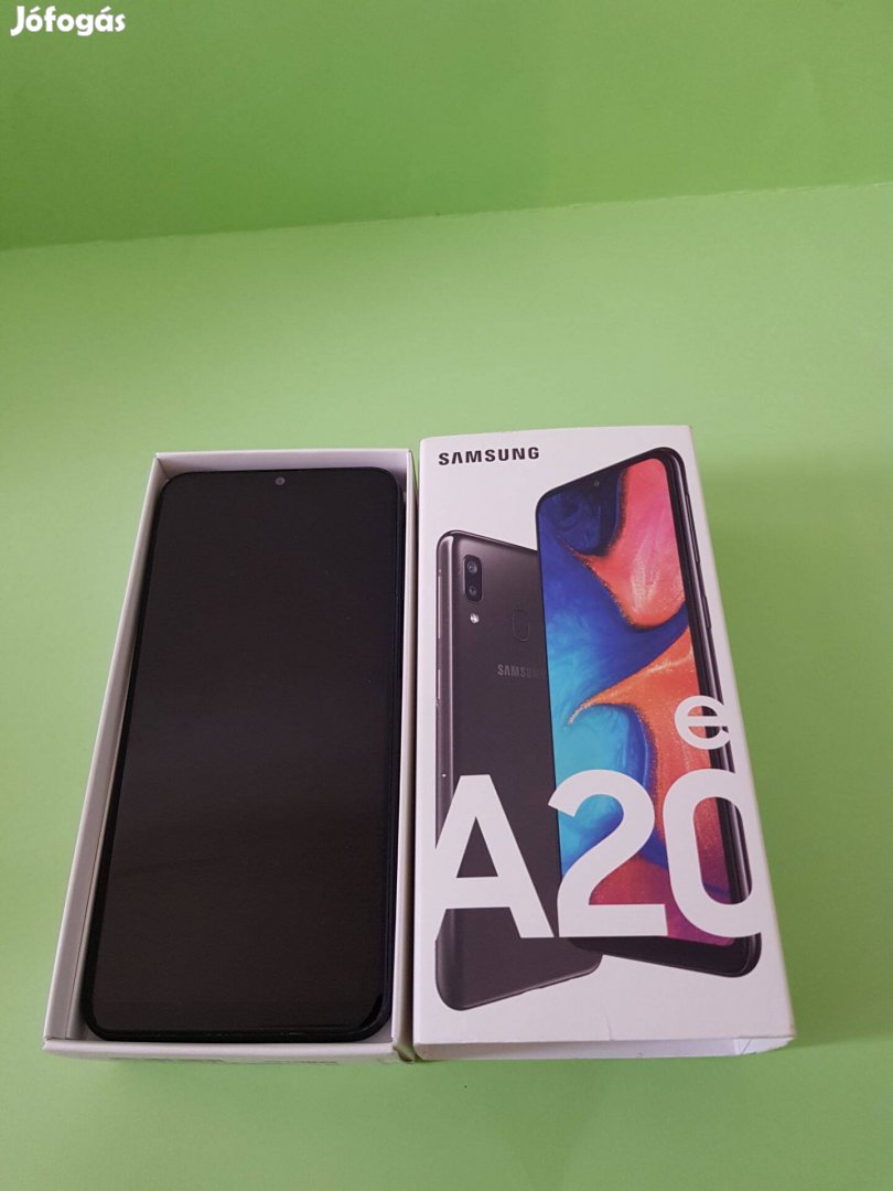 Samsung A20e 32GB Fekete Kártyafüggetlen